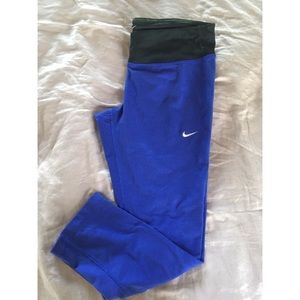SOLD! Nike Cropped 3/4 Running Leggings